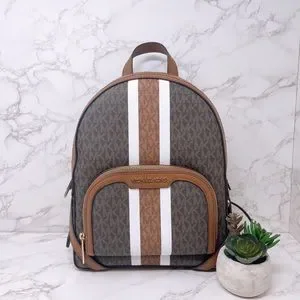 Michael Kors | Bags | Michael Kors Jaycee Medium Backpack  display picture 3